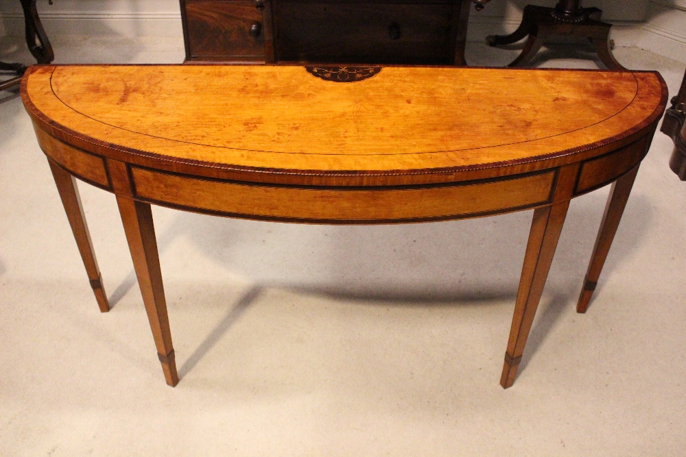A VERY FINE IRISH 19TH CENTURY ‘ELLIPTICAL’ SIDE TABLE, with marquetry inlaid detail to the