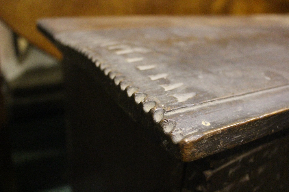 AN OAK COFFER CHEST / MARRIAGE CHEST, with carved initials to the front and a love heart motif to - Image 6 of 7