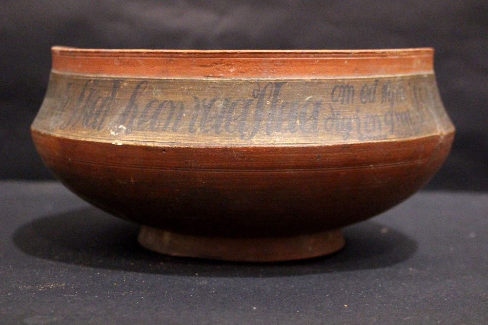 A MID 19TH CENTURY NORWEGIAN ‘ROSEMALING’ ALE BOWL, decorated with biblical script and dated 1840, - Image 4 of 4