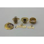 Three Indian gold rings and three pendants, 16g