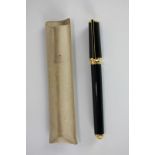 An S T Dupont Paris Laque de Chine fountain pen with 18k nib