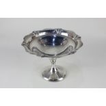 A George V silver pedestal dish, maker Joseph Gloster Ltd, Birmingham 1928, 9oz