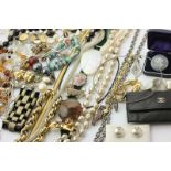 A collection of costume jewellery