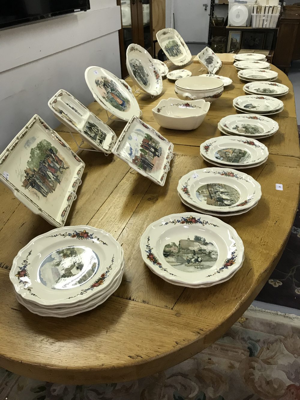 20th cent. French ceramics by Sarreguemines in the Obernai pattern dinner service. Includes 10ins - Image 2 of 3
