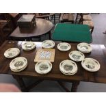 20th cent. French ceramics by Sarreguemines in the Obernai pattern dinner service. Includes 10ins