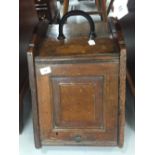 19th cent. Oak coal scuttle.