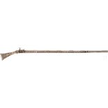 Silbermontiertes Miqueletgewehr, Algerien, datiert 1829Ungewöhnlich langer, glatter Achtkantlauf