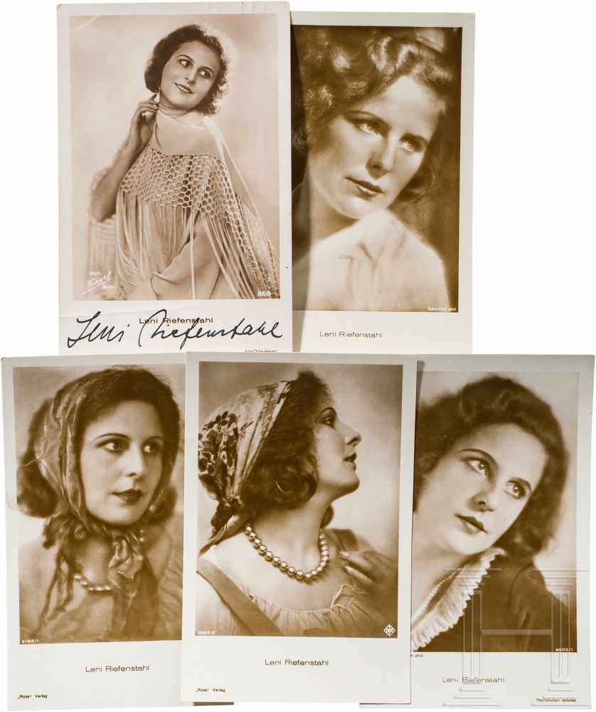 Helene "Leni" Riefenstahl (1902 - 2003) - Originalunterschrift auf Foto-AnsichtskarteOU in Tinte