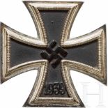 Eisernes Kreuz 1. Klasse, 1939Geschwärzter Eisenkern in versilberter Zarge, bauchige