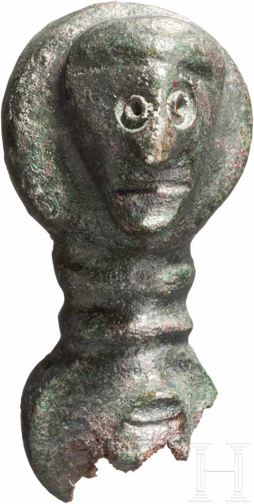 Knaufkappe eines Schwertes, Bronze, keltisch, 4. - 3. Jhdt. v. Chr.Hohl gearbeitete, bronzene