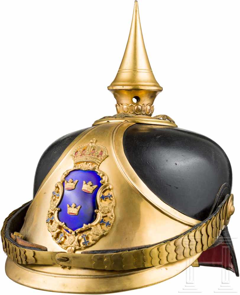 Helm M 1886 für Offiziere der KavallerieGlocke aus geschwärztem Leder, abnehmbare Spitze auf