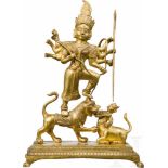 Vergoldete Durga, Nordindien, 18./19. Jhdt.Darstellung der Gottheit mit acht Armen sowie