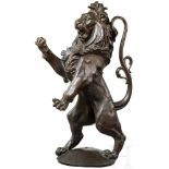 Bronzener, hessischer LöweAufrecht stehender "Hessenlöwe" ohne Krone und Schwert aus dunkel