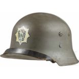 Helm M 34 des Reichsluftschutzbundes (RLB)Feldgrau lackierte Helmglocke mit beidseitig je zwei