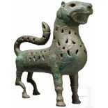 Bronze-Aquamanile, Persien, 13./14. Jhdt.Einteilig aus Bronze gegossene Aquamanile in Form eines