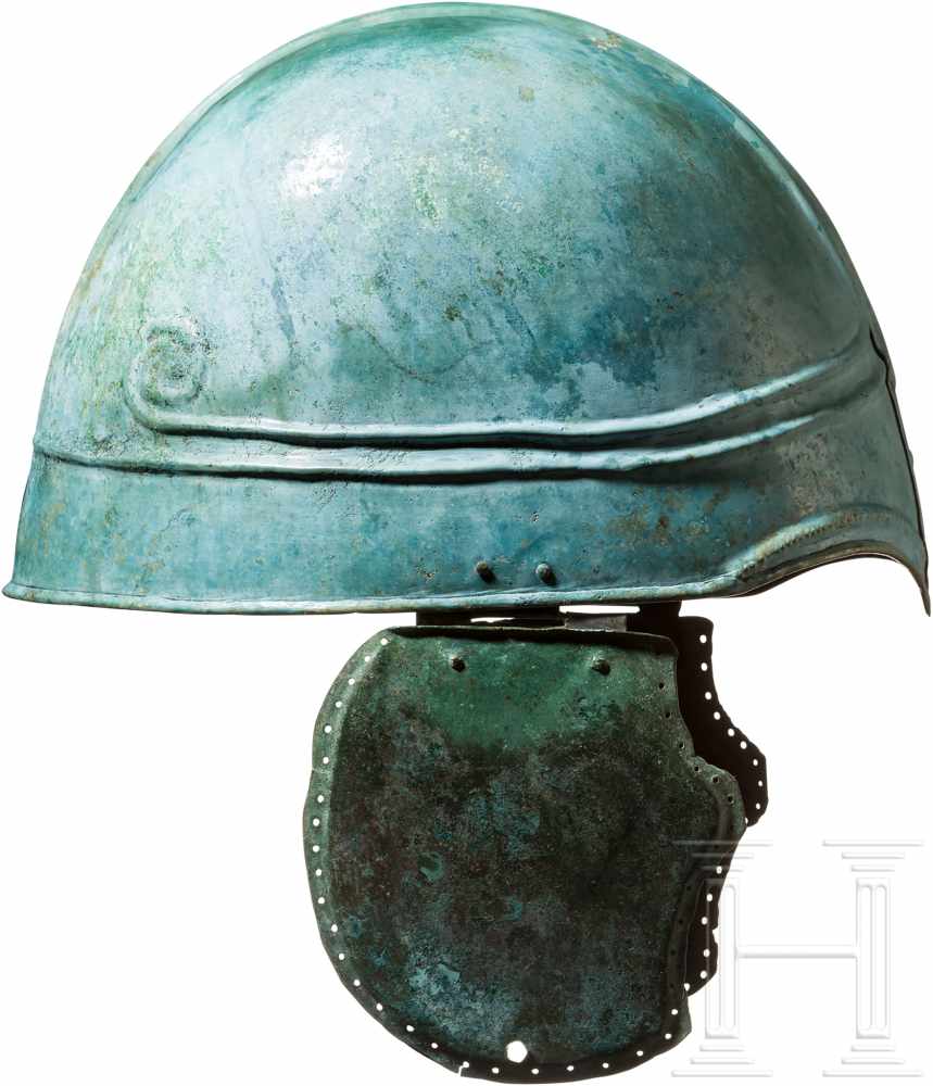 Pseudochalkidischer Helm, nördlicher Schwarzmeerraum, 4. Jhdt. v. Chr.Bronzener, reiternomadischer - Image 4 of 8