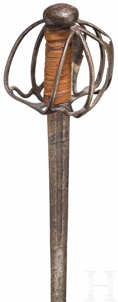 Korbschwert, Schottland, um 1680Zweischneidige Klinge mit linsenförmigem Querschnitt, im oberen - Image 3 of 4