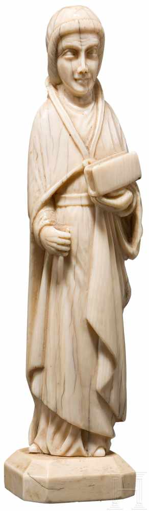 Geschnitzte Elfenbeinfigur eines Heiligen, flämisch, wohl Antwerpen, 16. Jhdt.Einteilig gearbeitete,