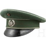 Schirmmütze für Reserveoffiziere der Infanterie, um 1927Tellerform aus feldgrauem Gabardine mit