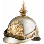 Helm für Mannschaften der 1. Eskadron der Leibgarde zu Pferd, um 1890Nickelglocke mit