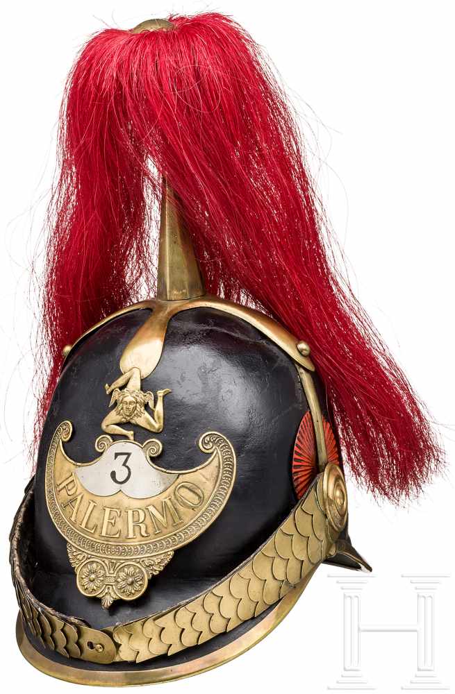 Helm für Angehörige der "Guardia Civica Palermo", um 1848Schwarz lackierter, lederartiger Korpus (