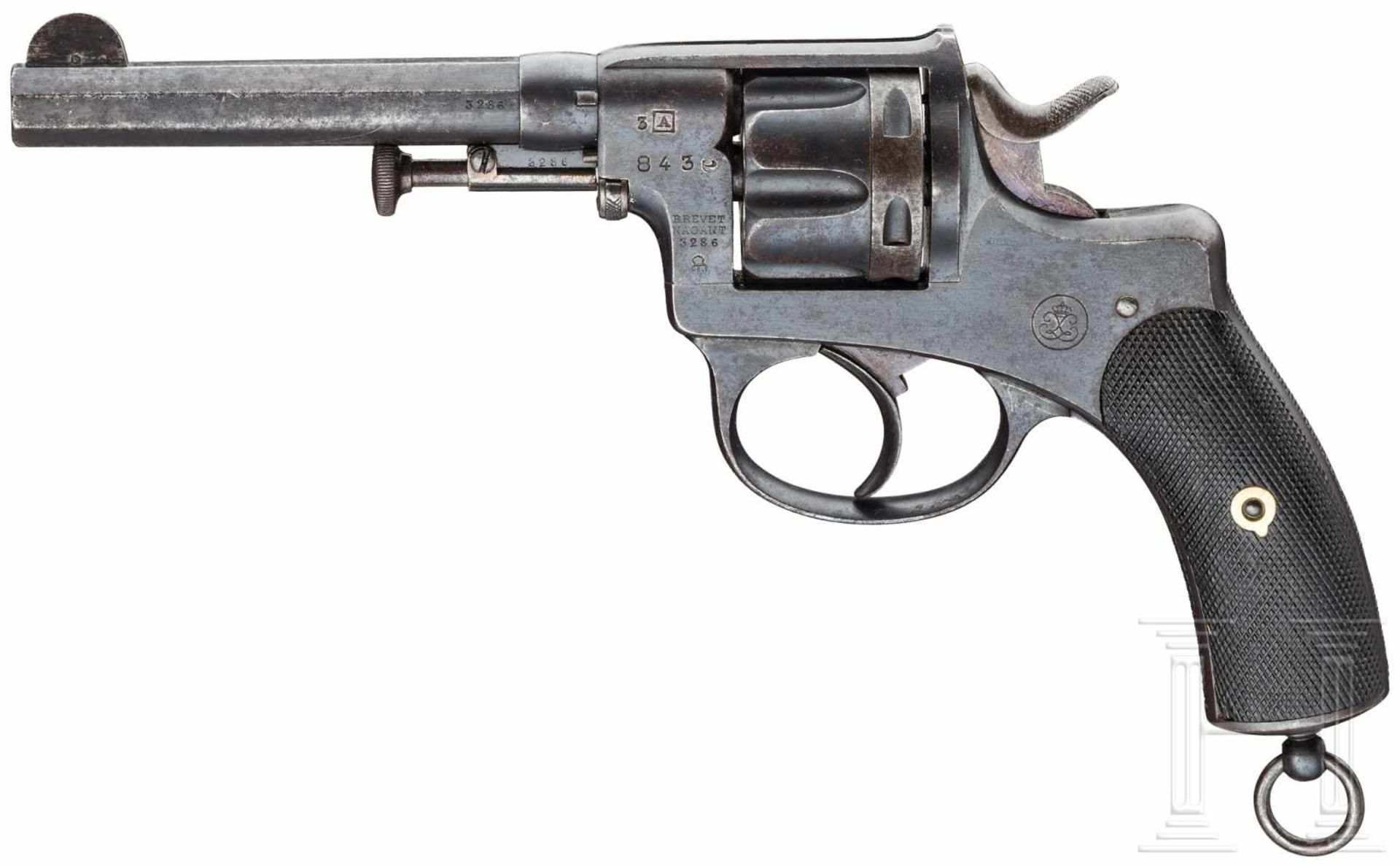 Offiziersrevolver Nagant Mod. 1878, geändertKal. 9 mm Nagant, Nr. 3286, Blanker Oktagonallauf mit