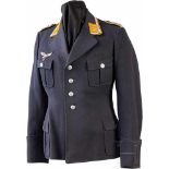 Waffenrock für einen Feldwebel im Berliner Wachbataillon der LuftwaffeLuftwaffenblauer Gabardine (