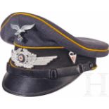 A Visor Cap for Enlisted Men/NCOs of the Luftwaffe Flight ServiceBlue-grey ribbed woollen cloth,