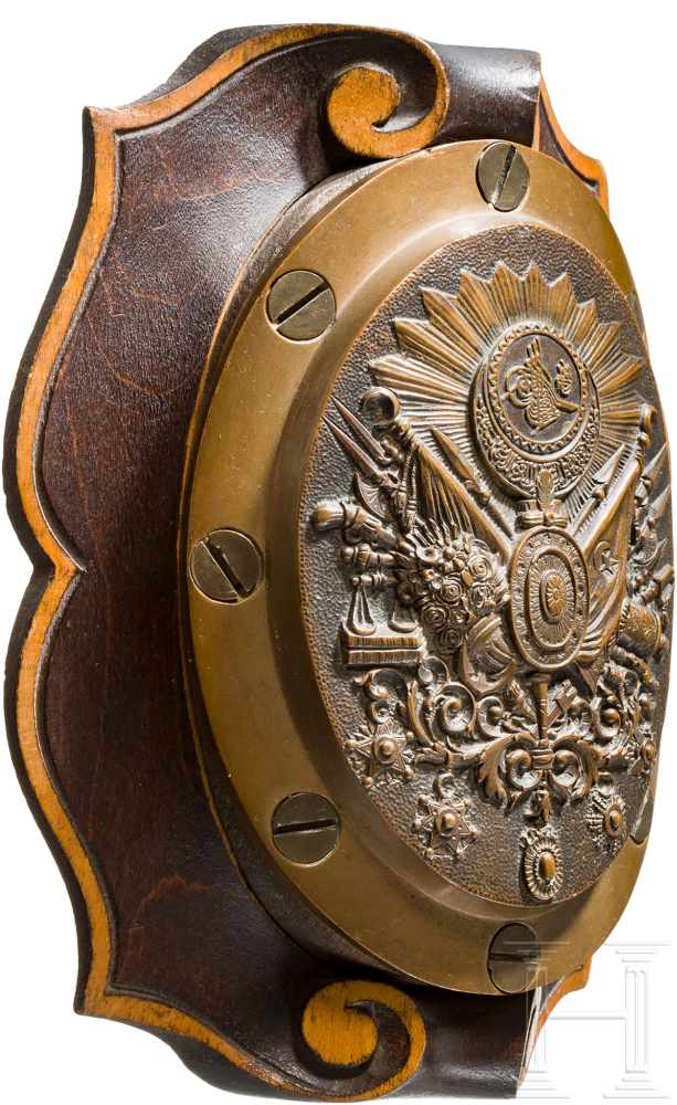 Sultan Abdulhamid II - Bronzeplakette für ein Geschützrohr, osmanisch, Ende 19. Jhdt.Ovale - Image 2 of 2