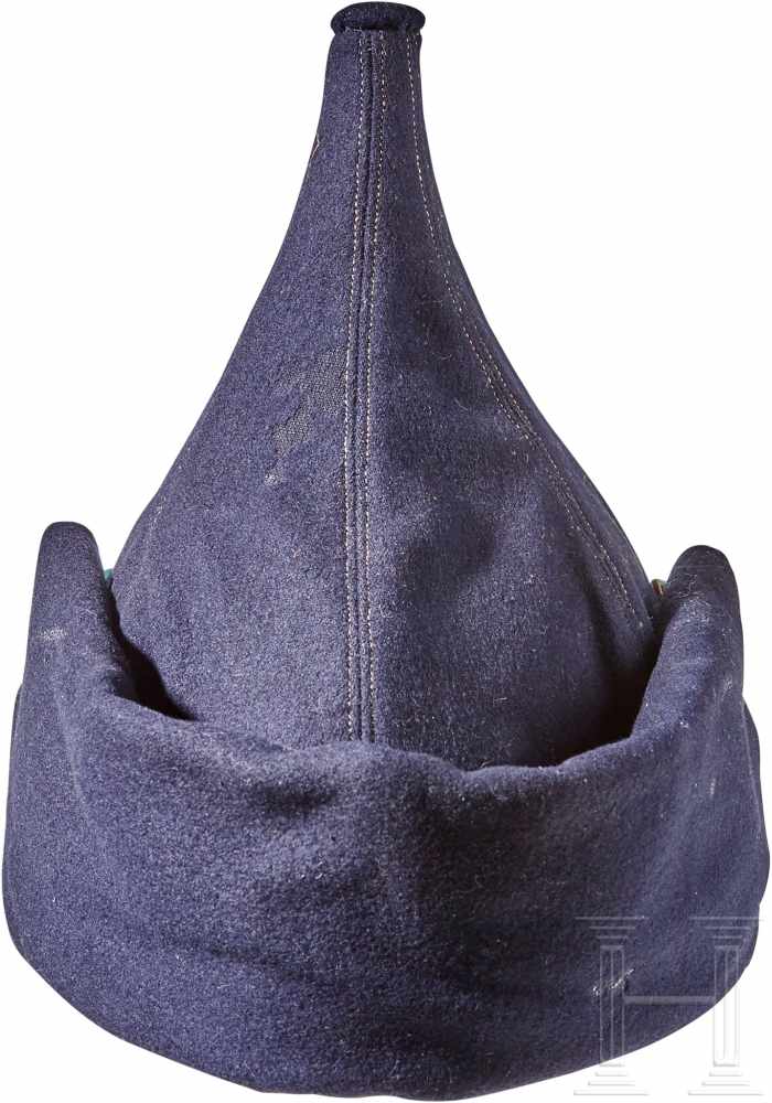 A Blue Russian Budenovka CapBlue woollen "Budenovka" style cap used by troops in the civil war and - Image 5 of 6