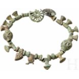 Halskette aus Bronzeperlen, Kaukasus, Koban-Kultur, 8. - 7. Jhdt. v. Chr.Kette aus Bronzeperlen ganz