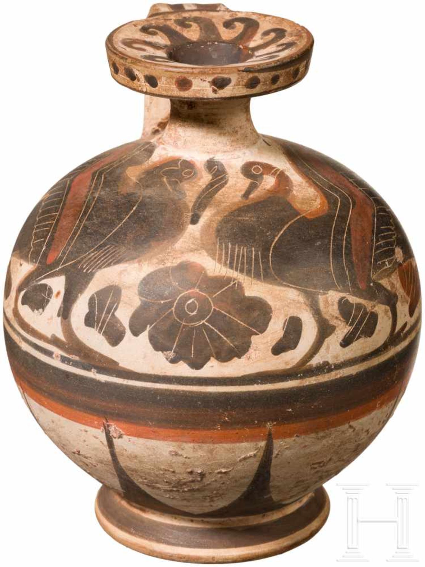 Korinthischer Aryballos, Griechenland, Ende 7. Jhdt. v. Chr.Hellgrundiger Aryballos mit Standring.