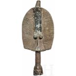 Reliquien-Wächterfigur der Kota, Afrika, Gabun, 19. bis frühes 20. Jhdt.Bwiti-Reliquiar zum Schutz