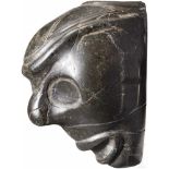 Masken-Kopf, Karibik, Taíno-Kultur, 11. - 15. Jhdt.Maskenartig gestalteter Kopf aus schwarzem,