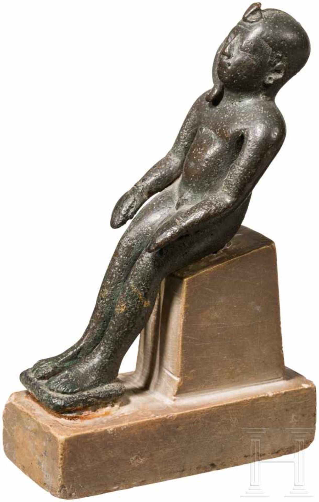 Statuette des Harpokrates, Ägypten, Dritte Zwischenzeit und Spätzeit, 7. - 4. Jhdt. v. Chr.Sitzfigur - Bild 2 aus 4
