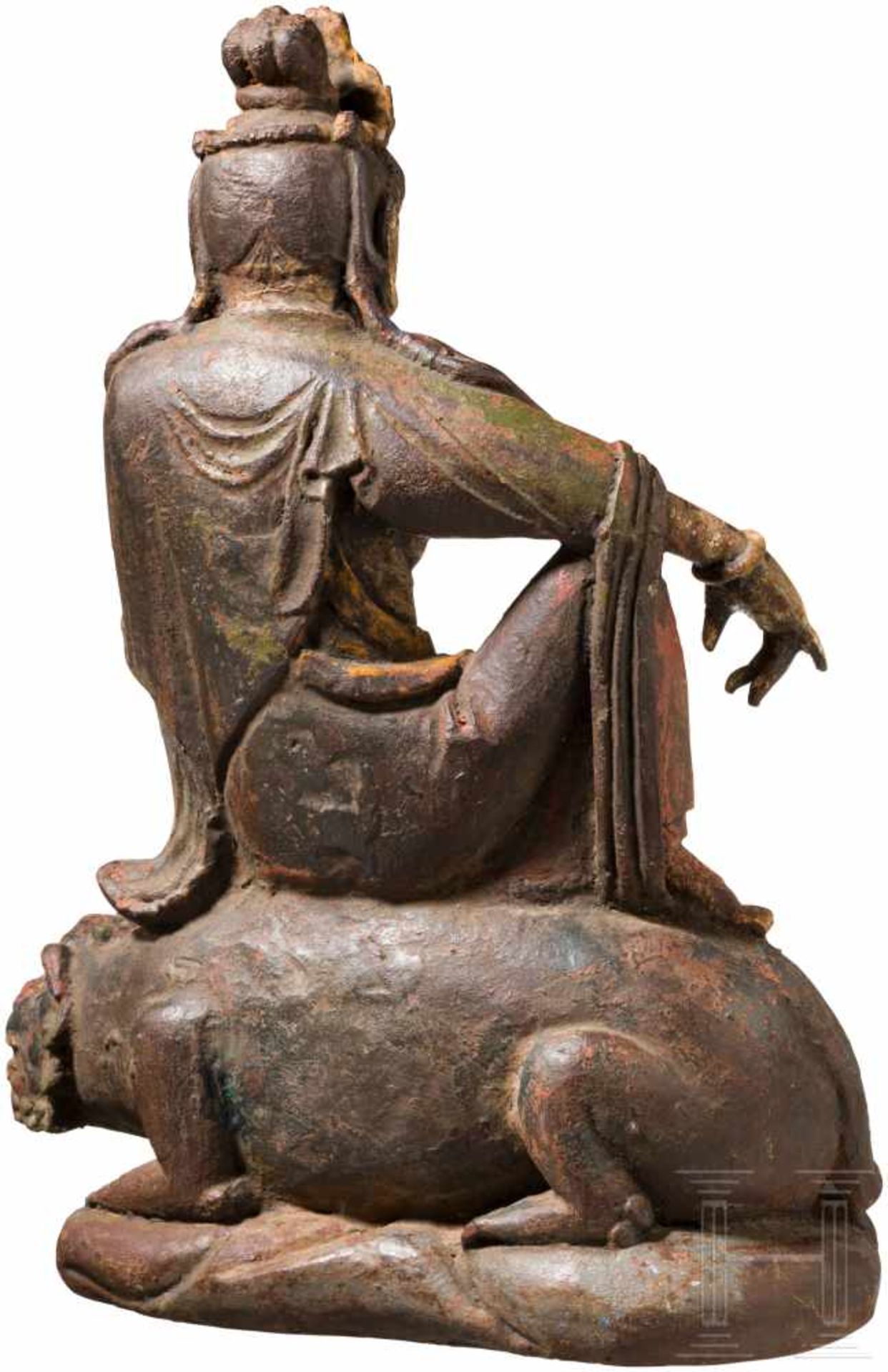 Gusseiserne Figur der Guanyin, China, Ming-DynastieEinteiliger, hohl gearbeiteter Eisenguss mit - Bild 3 aus 4