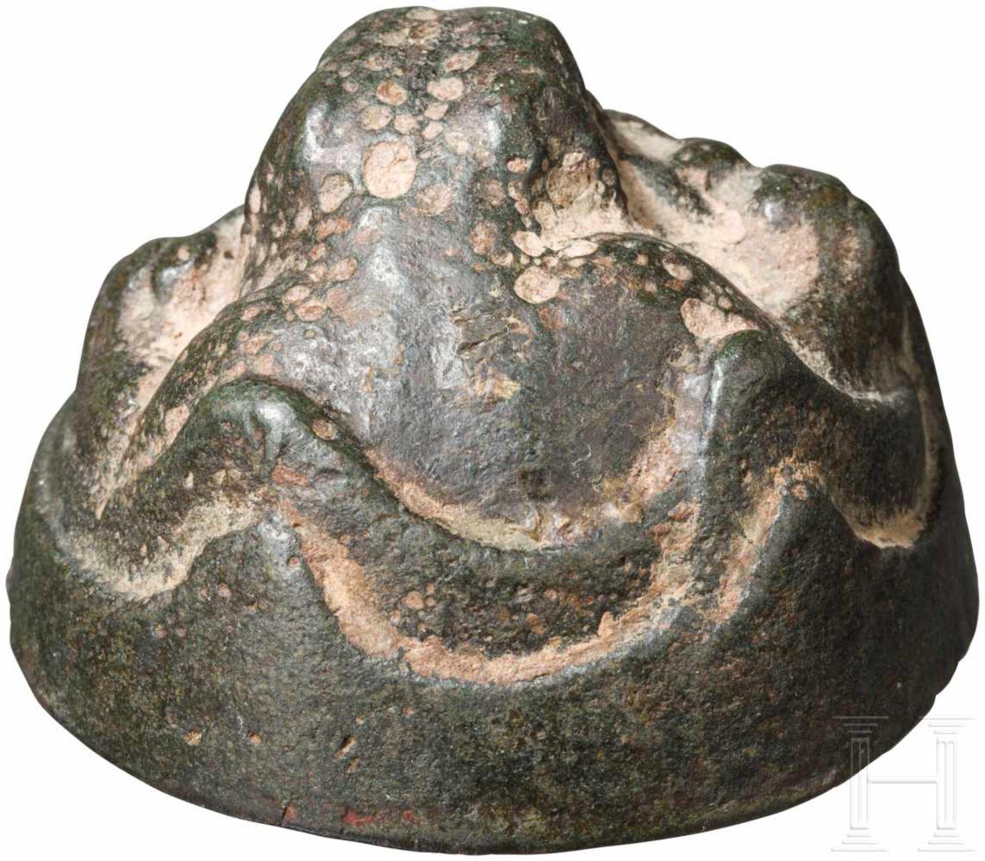 Bronzegewicht, China, Han-Dynastie, 2. Jhdt. v. Chr. - 2. Jhdt. n. Chr.Rundes Bronzegewicht mit - Bild 2 aus 3