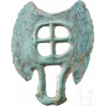 Rasiermesser, Mitteleuropa, späte Bronzezeit, 1250 - 850 v. Chr.Zweischneidiges Rasiermesser aus