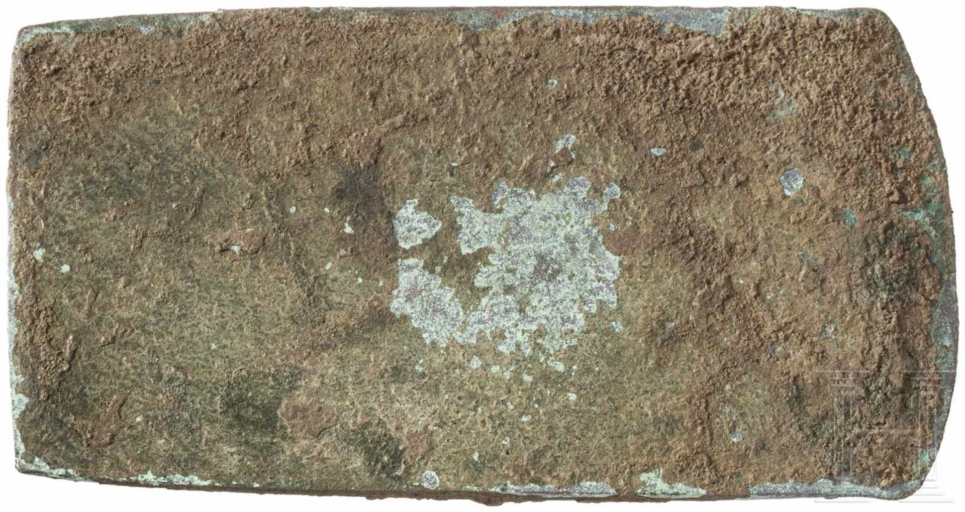 Rechteckflachbeil Typ Vinča, Endneolithikum-Frühkupferzeit, ca. 4000 v. Chr.Großes Kupferflachbeil - Bild 2 aus 2
