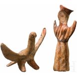 Mykenisches Psi-Idol und Adler, 13. Jhdt. v. Chr.Stilisiertes, polychrom bemaltes Idol einer