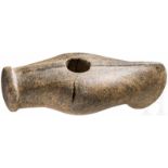 Neolithische Knaufhammeraxt, 2800 - 2500 v. Chr.Knaufhammeraxt aus leicht geädertem Felsgestein
