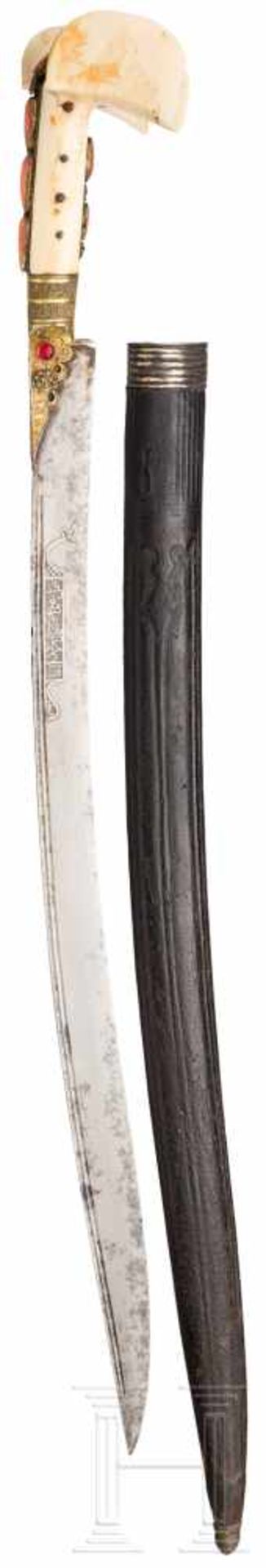 Yatagan, osmanisch, datiert 1836Leicht gekrümmte, am Rücken jeweils doppelt gekehlte Klinge mit - Bild 2 aus 6
