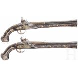 Ein Paar silbermontierte Steinschloss-Tromblonpistolen, balkantürkisch, 19. Jhdt.Achtkantige, nach