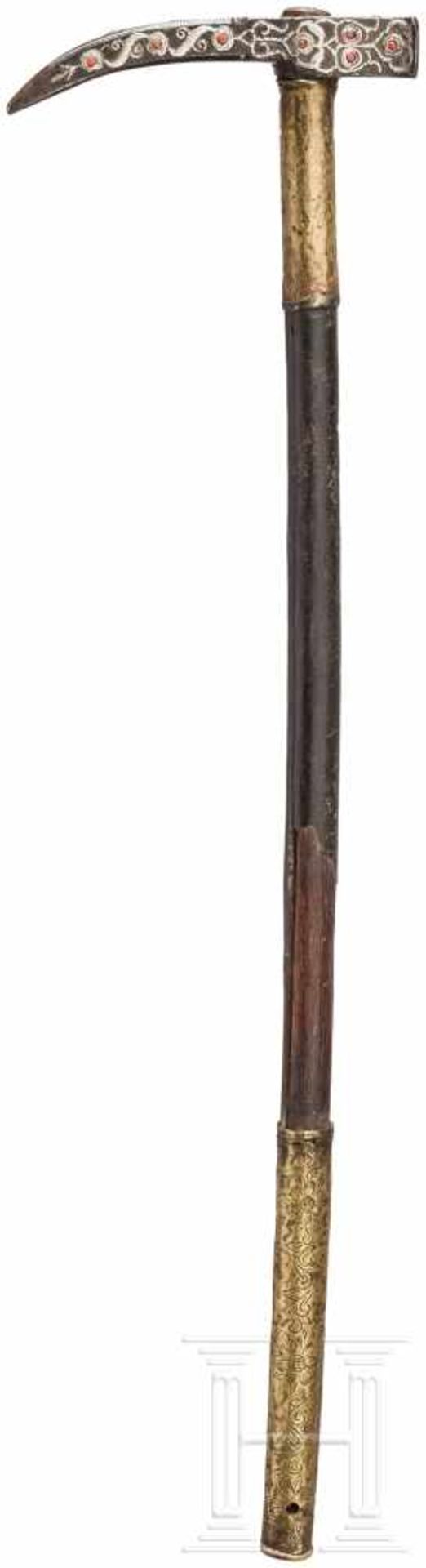 Prunkvoller Streithammer, osmanisch, 17. Jhdt.Kräftiger, vierkantiger Schnabel mit runder Tülle - Bild 2 aus 4