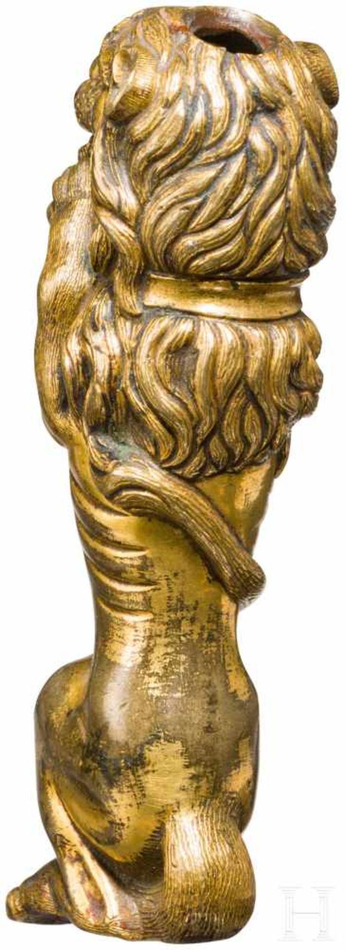 Vergoldeter Griff in Löwenform, flämisch, um 1700Vollplastisch gearbeiteter Griff eines Luxus- - Bild 3 aus 3
