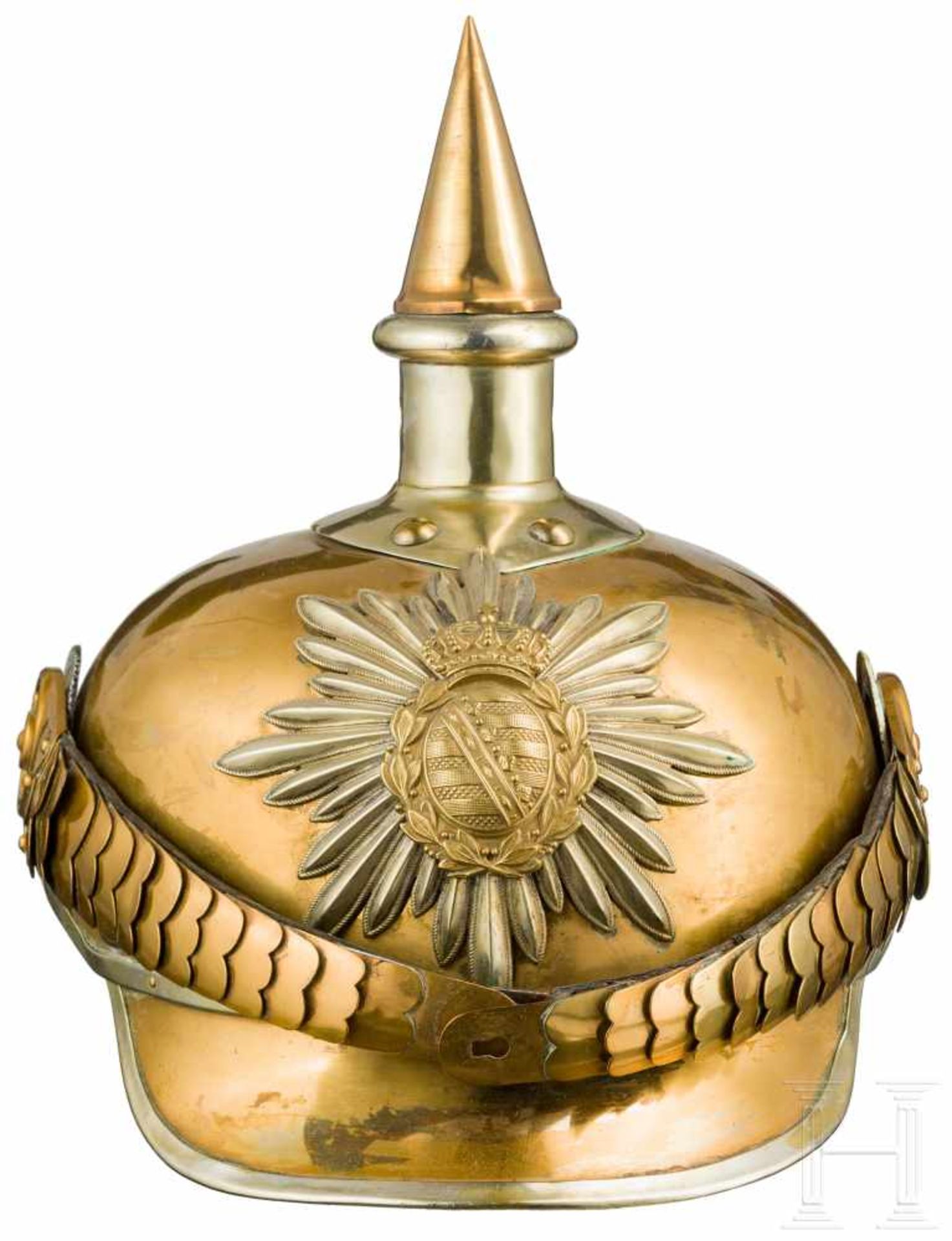 Helm für Mannschaften der sächsischen Garde-Kavallerie, datiert 1915Tombakglocke, hinten gegratet,