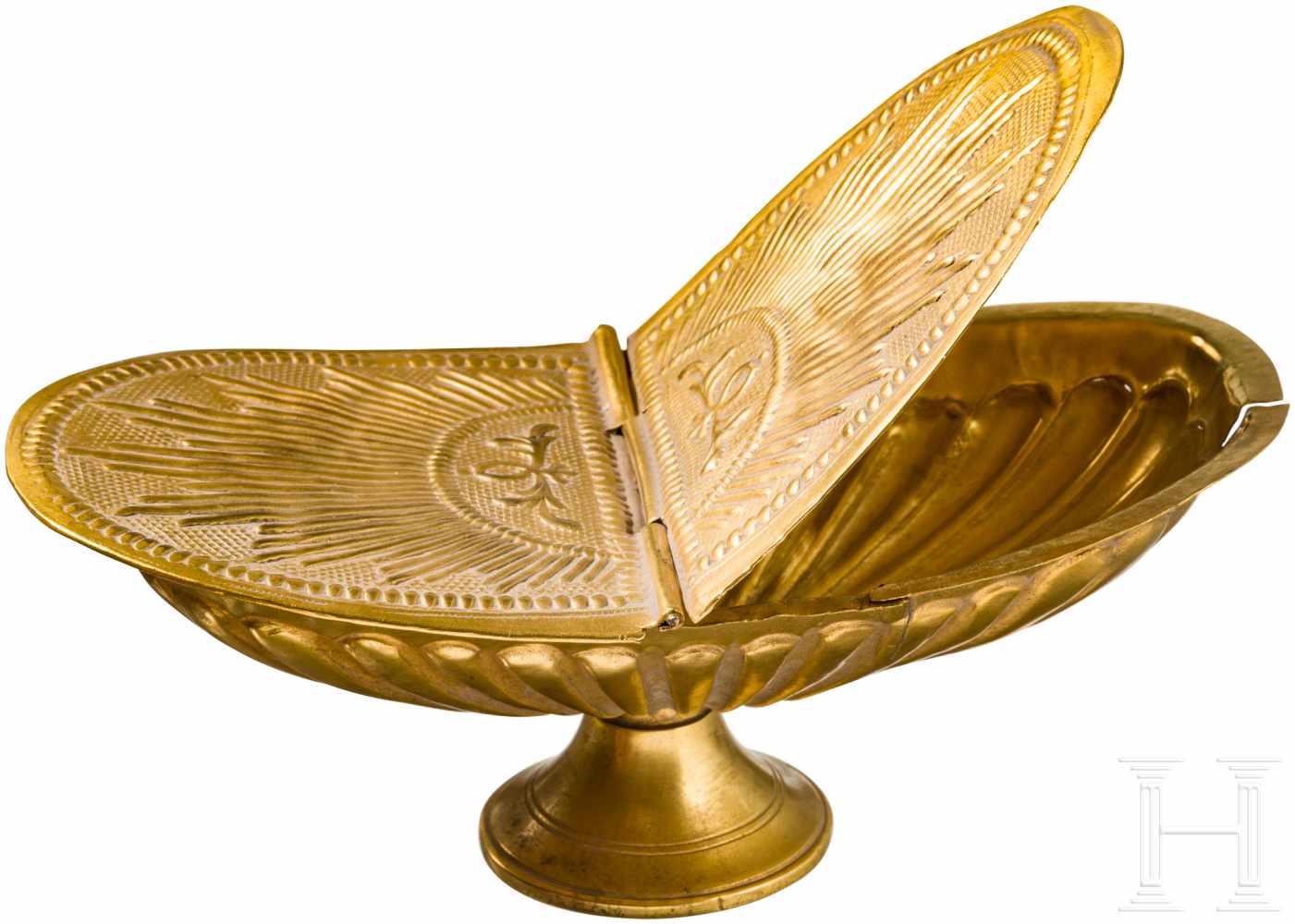 Weihrauchschiffchen, Frankreich, 18. Jhdt.Kupfer vergoldet, geprägter Dekor, eingeschobener Deckel - Image 2 of 2