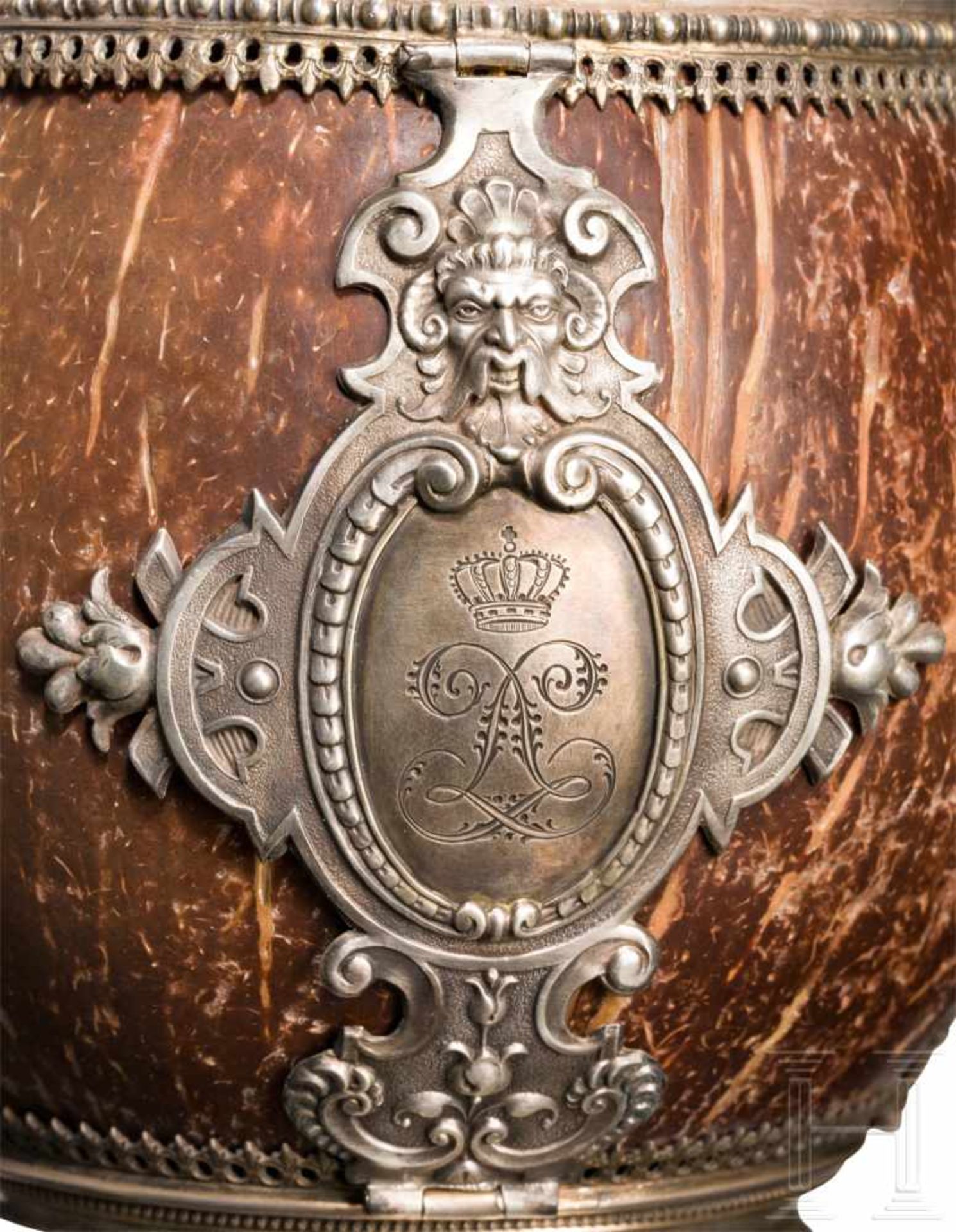 Kaiserin Elisabeth von Österreich - silbergefasster Kokosnusspokal, Geschenk von König Ludwig II. - Bild 4 aus 8