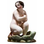 Erotische Porzellanfigur einer Dame, russische Privatmanufaktur, Mitte 19. Jhdt.Porzellan von Hand