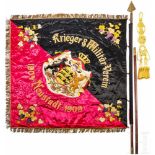 Fahne des Krieger- und Militärvereins Neustadt, 1904 - 1909Mehrlagiges, karmesinrotes, schwarzes und